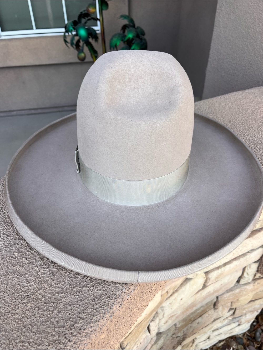 Stetson 5X silverbelly
Western Felt Hat 7 1/4
Made USA 5" Bri - Picture 3 of 9
